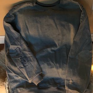 Men’s crew neck jean sweater